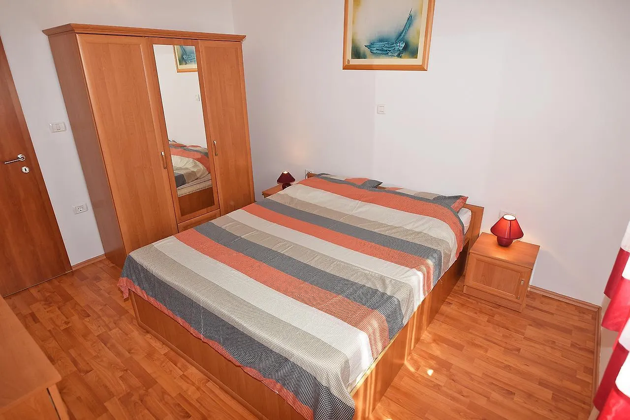 Apartments Jeromela Fažana