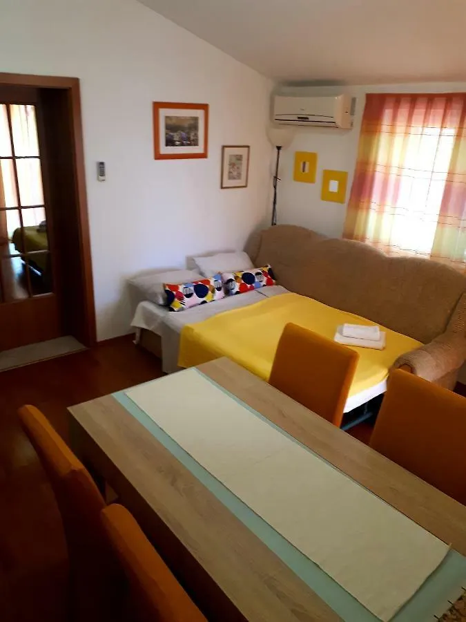 Apartments Jeromela Fažana